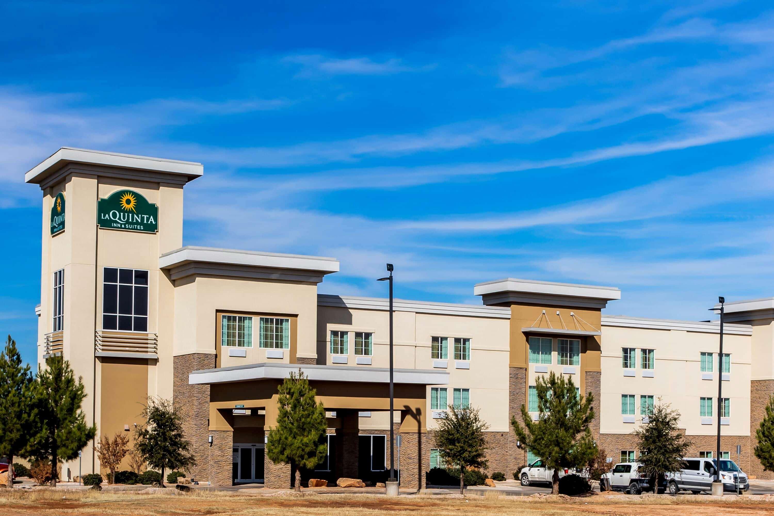 La Quinta By Wyndham Andrews Hotel Exterior photo